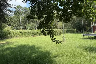 18 Hilltop Dr, Huntsville, TX 77340 - Photo 2