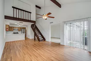12203 Sandpiper Dr, Houston, TX 77035 - Photo 6