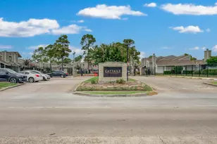 12203 Sandpiper Dr, Houston, TX 77035 - Photo 2