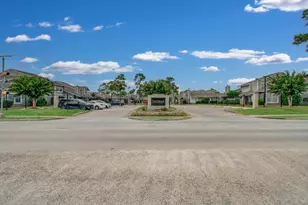 12203 Sandpiper Dr, Houston, TX 77035 - Photo 30