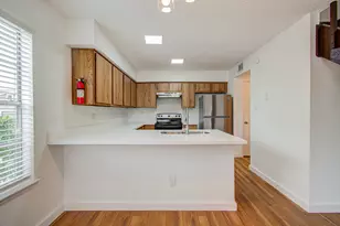 12203 Sandpiper Dr, Houston, TX 77035 - Photo 8