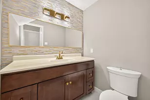 8326 Tiger Ln, Houston, TX 77040 - Photo 20