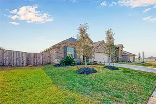 5020 Twin Summit Dr, Rosenberg, TX 77469 - Photo 2
