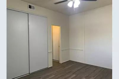 2710 Grants Lake Boulevard #B4, Sugar Land, TX 77479 - Photo 6