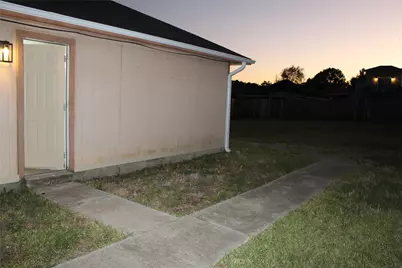 8825 E Buffalo Circle, Willis, TX 77378 - Photo 32