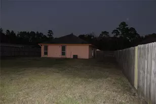 8825 E Buffalo Cir, Willis, TX 77378 - Photo 22