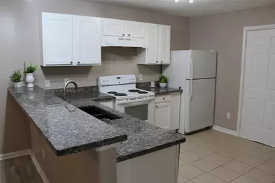 8825 E Buffalo Circle, Willis, TX 77378 - Photo 14