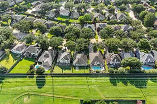 10722 Desert Springs Cir, Houston, TX 77095 - Photo 34