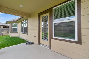 2322 E Winding Pnes Dr, Tomball, TX 77375 - Photo 36