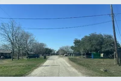 2644 Pieper Road, Beeville, TX 78102 - Photo 4