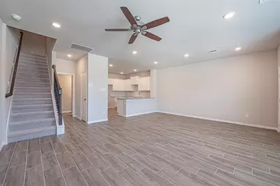 8040 Scanlan Trail, Missouri City, TX 77459 - Photo 6