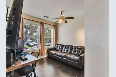 10811 Meadow Walk Lane, Houston, TX 77067 - Photo 22