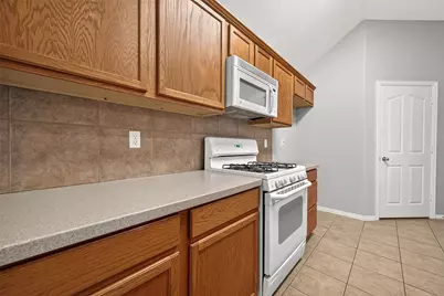 11915 Lois Lane, Pinehurst, TX 77362 - Photo 12