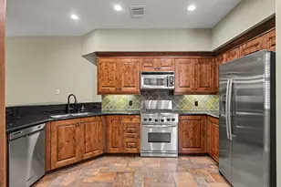 73 Scarlet Woods Ct, The Woodlands, TX 77380 - Photo 10