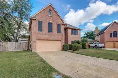 326 Dunford Court, Highlands, TX 77562 - Photo 2