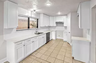 14910 Grassington Dr, Channelview, TX 77530 - Photo 4