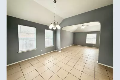 4007 E Teal Estates Circle, Fresno, TX 77545 - Photo 4