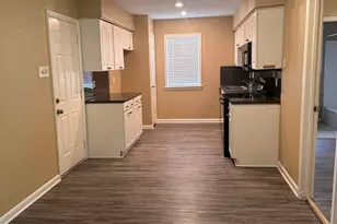 5830 Effingham Dr, Houston, TX 77035 - Photo 8