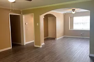 5830 Effingham Dr, Houston, TX 77035 - Photo 6