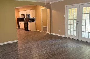 5830 Effingham Dr, Houston, TX 77035 - Photo 4