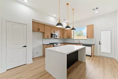 8048 Sunbury Street #A, Houston, TX 77028 - Photo 6