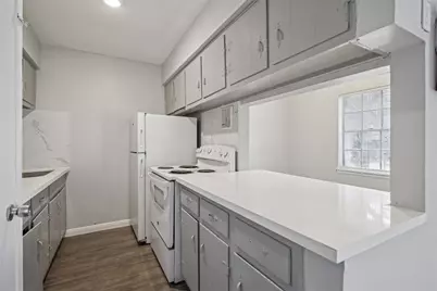 1716 Crownover Road #22, Houston, TX 77080 - Photo 6