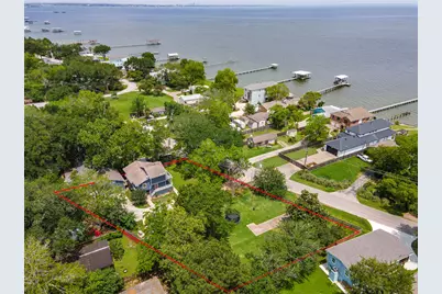 3726 Bayshore Drive, Bacliff, TX 77518 - Photo 4