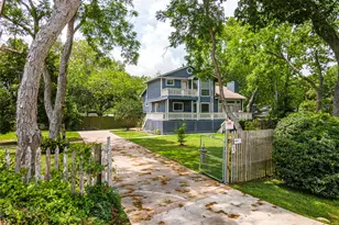 3726 Bayshore Dr, Bacliff, TX 77518 - Photo 1