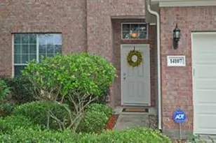 14107 Spring Mountain Ln, Houston, TX 77044 - Photo 2