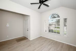 1311 Diamante Dr, Pasadena, TX 77504 - Photo 6