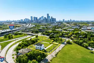 2731 Providence St, Houston, TX 77020 - Photo 8