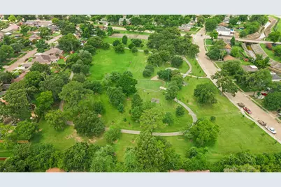 5334 Saxon Drive, Houston, TX 77092 - Photo 40