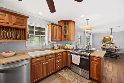 5334 Saxon Drive, Houston, TX 77092 - Photo 14