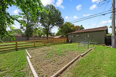5334 Saxon Drive, Houston, TX 77092 - Photo 24