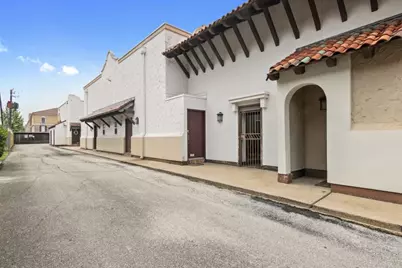 2744 Briarhurst Drive #49, Houston, TX 77057 - Photo 2