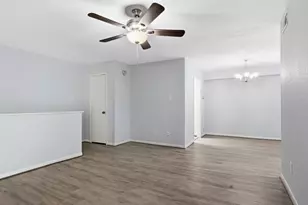 2744 Briarhurst Dr, Houston, TX 77057 - Photo 8