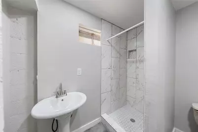 213 Caplin Street, Houston, TX 77022 - Photo 18