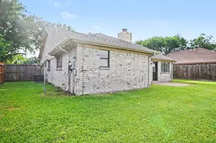1227 Mission Dr, La Porte, TX 77571 - Photo 22