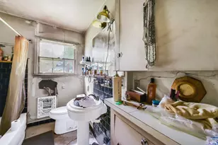 8101 Howard Dr, Houston, TX 77017 - Photo 10