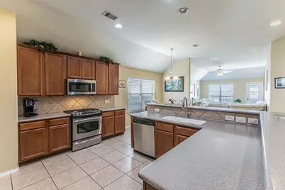 30426 Sunset Falls Drive, Spring, TX 77386 - Photo 8