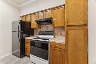 8055 Cambridge St, Houston, TX 77054 - Photo 4