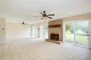 1826 Veranda Dr, West Columbia, TX 77486 - Photo 14