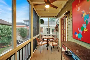 1305 Postoffice, Galveston, TX 77550 - Photo 28