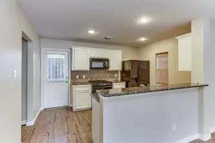 730 Redwing Pl Dr, Houston, TX 77009 - Photo 6
