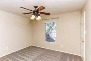 730 Redwing Pl Dr, Houston, TX 77009 - Photo 14
