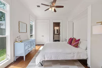 930 W 43rd Street, Houston, TX 77018 - Photo 18