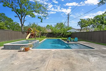 930 W 43rd Street, Houston, TX 77018 - Photo 36