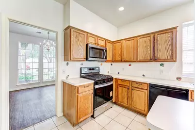 8510 Nashwood Court, Houston, TX 77040 - Photo 10