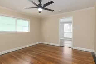 305 E Francis St, Baytown, TX 77520 - Photo 12