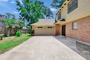 14134 Cleobrook Dr, Houston, TX 77070 - Photo 30